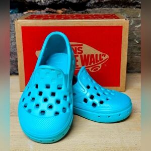 Vans slip on Crocs  teal blue size 4 toddler